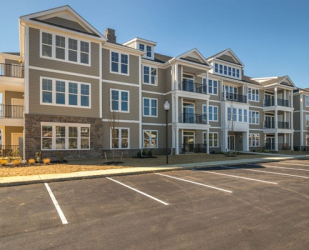 Luxury Apartments in Glassboro, NJ | Essex Chase Apartments